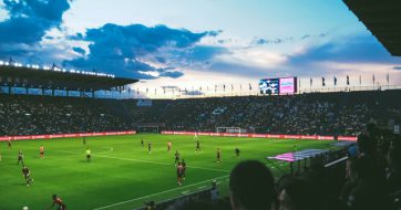 Nogometna utakmica od gužve